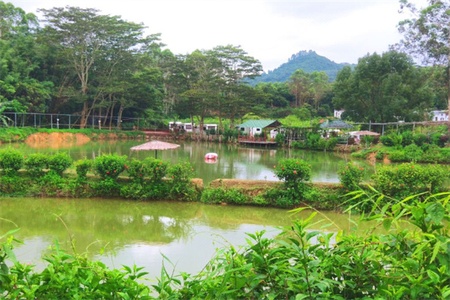 丽河温泉农庄全景