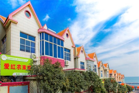 爱红农家宴民宿全景