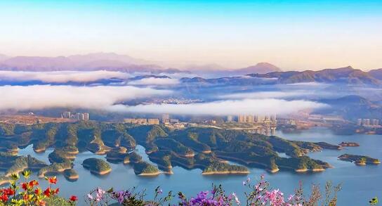 俯瞰千岛湖美景