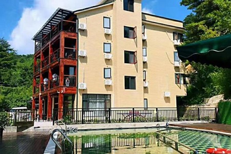 琉璃谷民宿全景