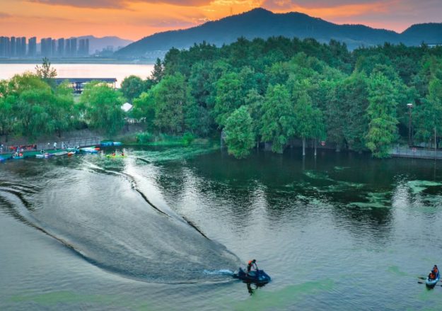 把开学焦虑,扔进临安的山河里!(图3) 青山湖